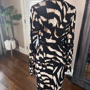 Elegant Black and Cream Women's Dress
